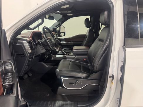 Used 2022 Ford F150 Lariat w/ Equipment Group 502A High AWD/4WD image 16