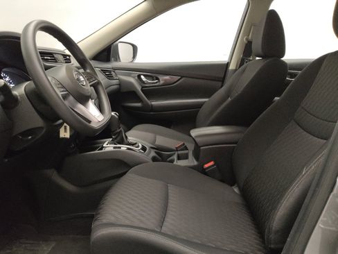 Used 2018 Nissan Rogue S FWD image 17