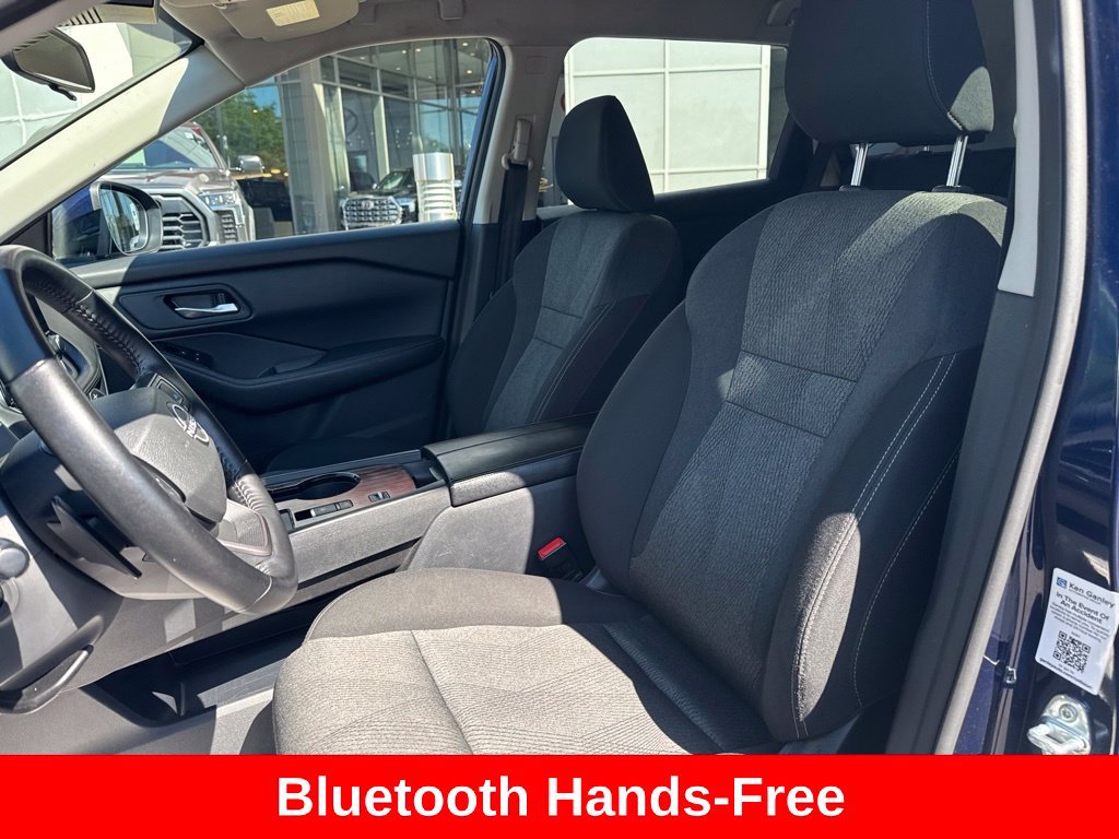 Used 2025 Nissan Rogue SV FWD image 12