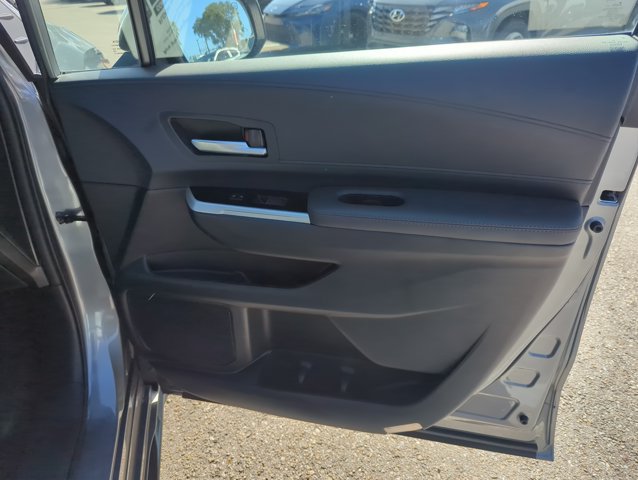 Used 2026 Toyota Sienna Platinum AWD/4WD image 26