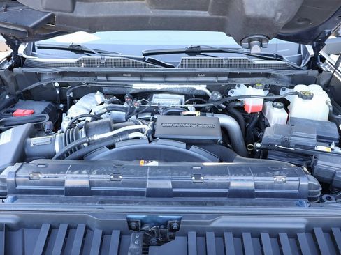 Used 2021 Chevrolet Silverado 2500 Custom w/ Custom Value Package image 38