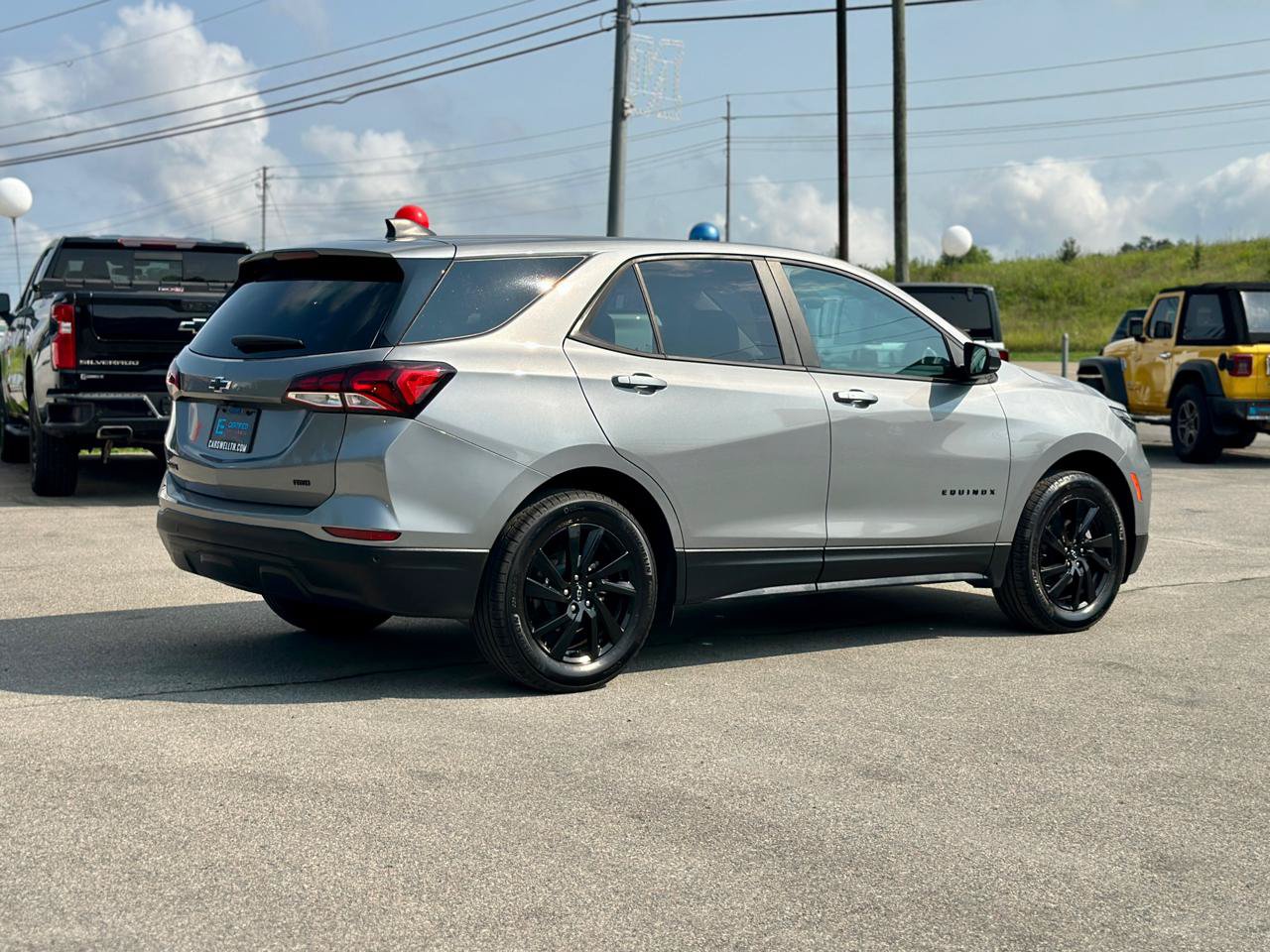 Used 2023 Chevrolet Equinox LS w/ LS Convenience Package AWD/4WD image 4