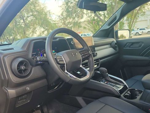 Used 2026 Chevrolet Colorado Trail Boss AWD/4WD image 10