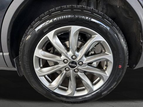 Used 2022 Lincoln Corsair FWD w/ Premium Package image 23