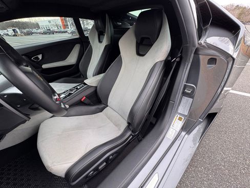 Used 2016 Lamborghini Huracan LP 610-4 image 24