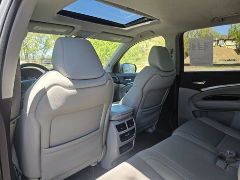 Used 2017 Acura MDX SH-AWD image 32