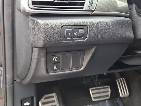 Used 2018 Honda Accord Sport image 24