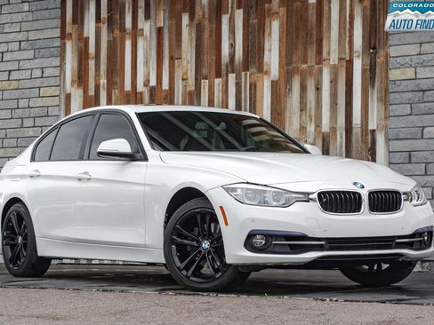Used 2018 BMW 330i xDrive Sedan image 9