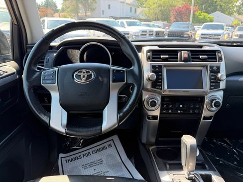 Used 2012 Toyota 4Runner Limited AWD/4WD image 11