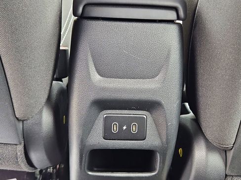 Used 2025 Hyundai Venue SEL FWD image 28
