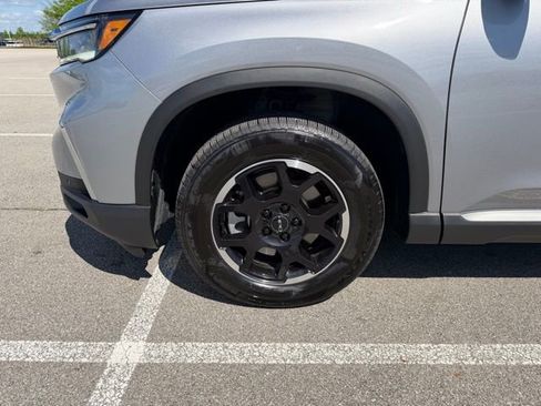 Certified 2025 Honda Pilot EX-L image 11