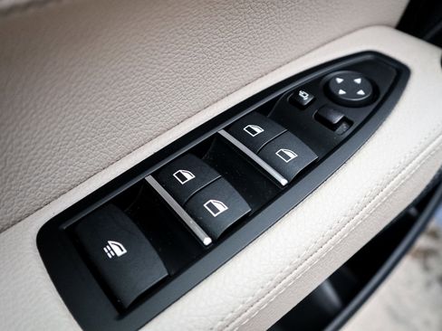 Used 2021 BMW M240i xDrive Convertible w/ Premium Package image 15