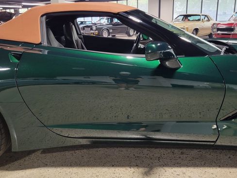 Used 2014 Chevrolet Corvette Stingray Convertible w/ 3LT Preferred Equipment Group RWD image 40