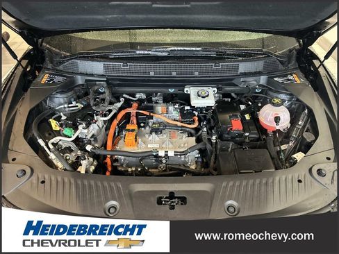 Used 2024 Chevrolet Equinox EV LT FWD image 9