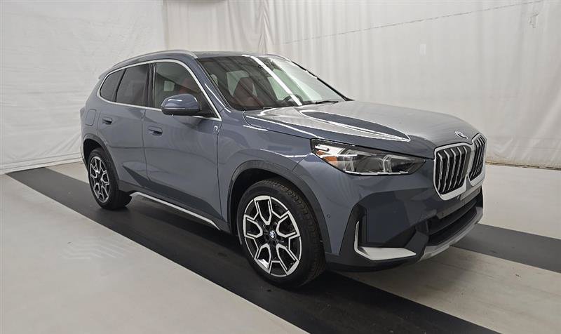 Used 2025 BMW X1 xDrive28i w/ Convenience Package AWD/4WD image 3