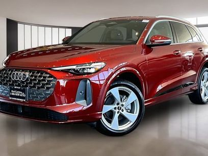 New 2025 Audi Q5 Premium Plus