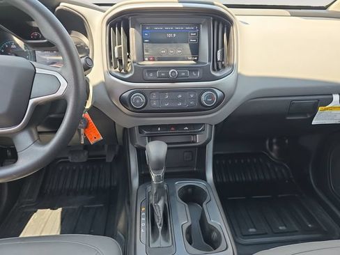 Used 2022 Chevrolet Colorado W/T w/ WT Convenience Package RWD image 11
