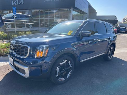 Certified 2024 Kia Telluride S w/ S Sunroof Package FWD image 1