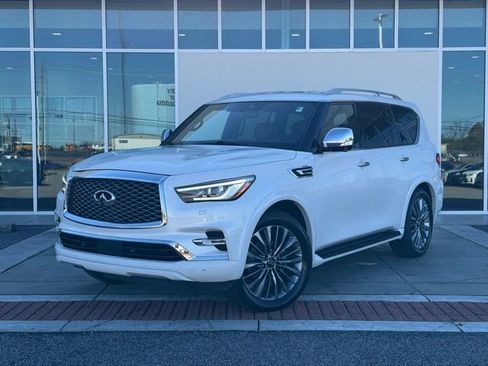 Used 2021 INFINITI QX80 Sensory w/ All-Season Package image 1