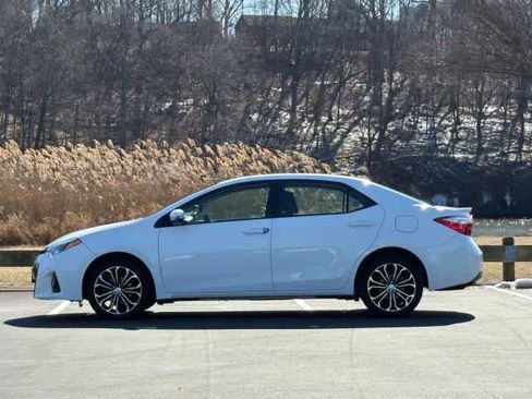 Used 2015 Toyota Corolla S image 3