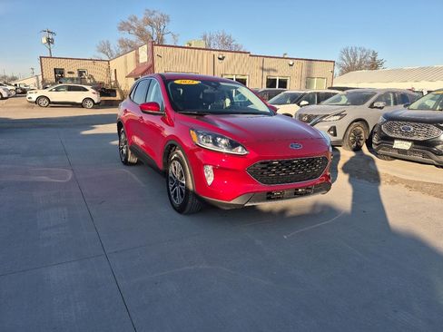 Used 2022 Ford Escape SEL w/ Technology Package image 3
