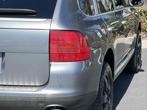 Used 2004 Porsche Cayenne S AWD/4WD image 66