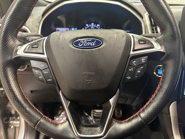 Certified 2021 Ford Edge ST-Line AWD/4WD image 9