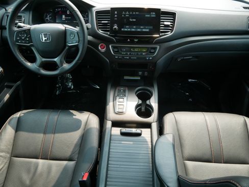 Certified 2023 Honda Passport TrailSport image 10