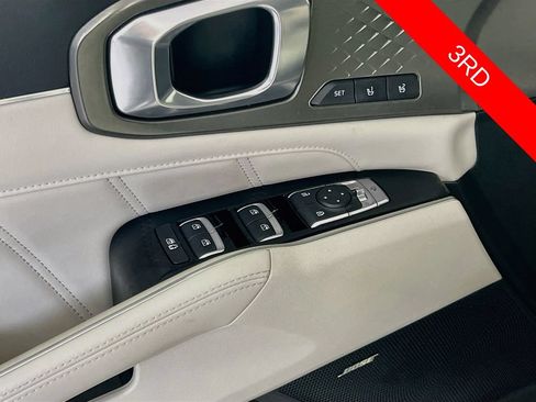Certified 2023 Kia Sorento SX Prestige w/ Panoramic Sunroof Package AWD/4WD image 19