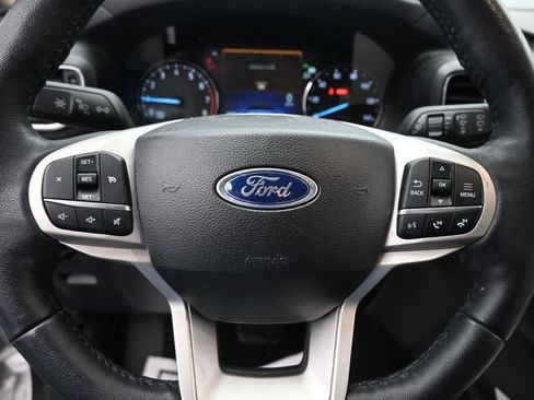 Used 2023 Ford Explorer XLT w/ Equipment Group 202A image 19
