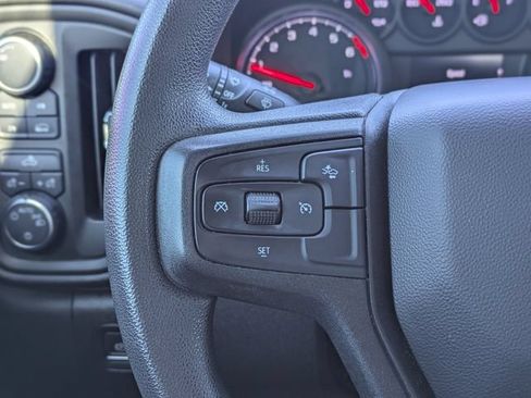 Used 2022 Chevrolet Silverado 1500 Custom AWD/4WD image 23
