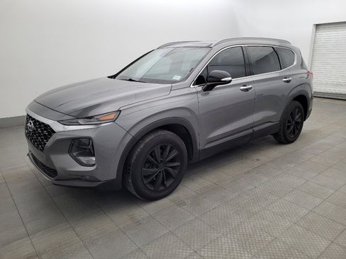 Used 2019 Hyundai Santa Fe Limited FWD image 2