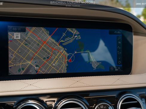 Used 2019 Mercedes-Benz S 560 Sedan image 38