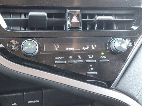 Used 2022 Toyota Camry LE image 14