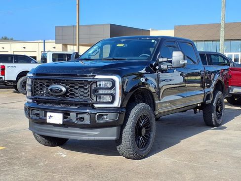 New 2026 Ford F250 XLT w/ XLT Premium Package AWD/4WD image 1