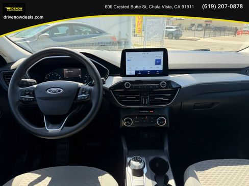 Used 2022 Ford Escape SE FWD image 17