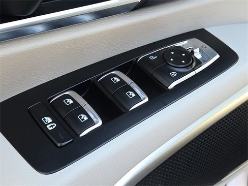 Used 2022 Kia Telluride EX w/ EX Premium Package image 19