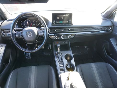 Used 2022 Honda Civic Sport image 2