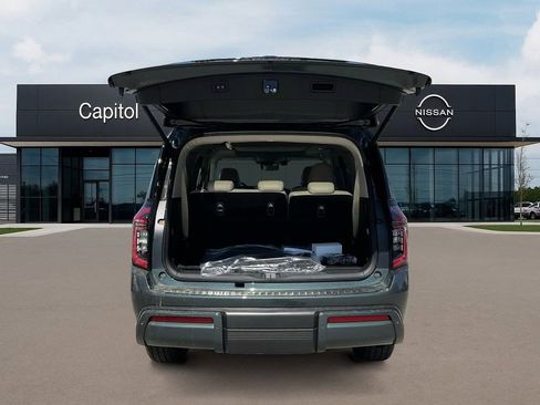 New 2026 Nissan Armada Platinum image 11