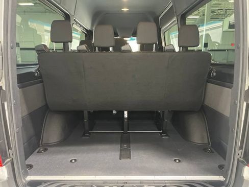 Used 2024 Mercedes-Benz Sprinter 2500 image 9