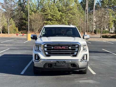 Used 2019 GMC Sierra 1500 SLT image 2