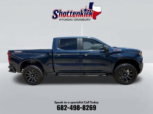 Used 2021 Chevrolet Silverado 1500 Custom Trail Boss AWD/4WD image 5