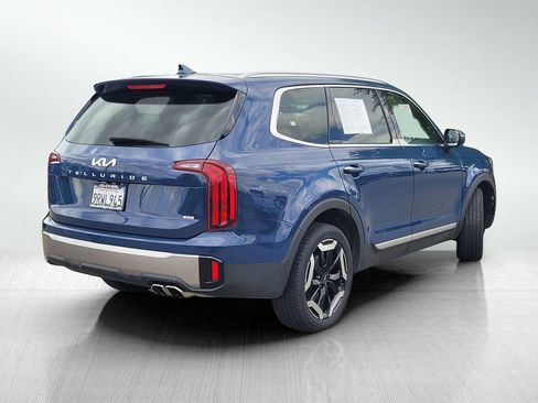 Used 2025 Kia Telluride S AWD/4WD image 4