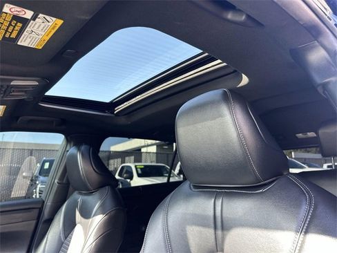 Used 2024 Toyota Highlander XSE image 18