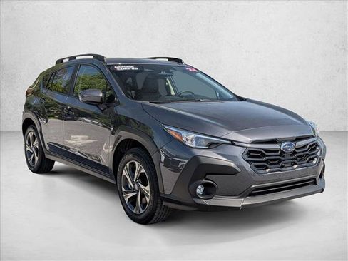 Used 2024 Subaru Crosstrek 2.0i Premium AWD/4WD image 3