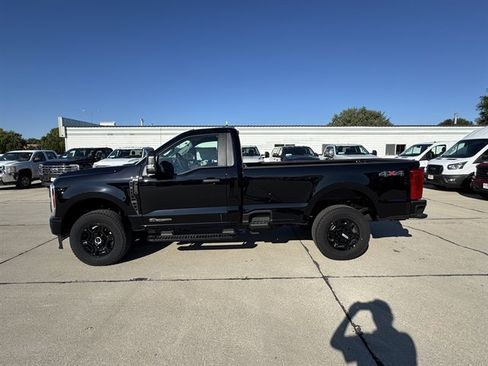 New 2026 Ford F250 XL w/ STX Appearance Package AWD/4WD image 8
