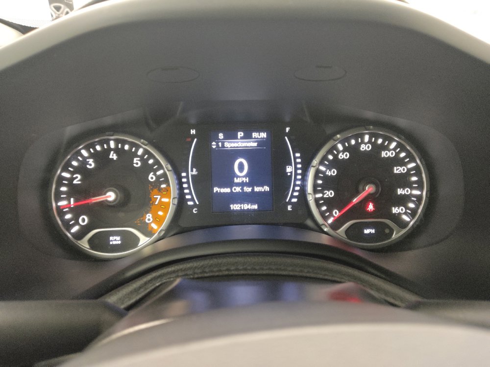 Used 2017 Jeep Renegade Latitude FWD image 23