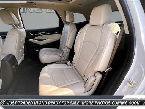 Used 2022 Buick Enclave Premium w/ Experience Buick Package FWD image 19