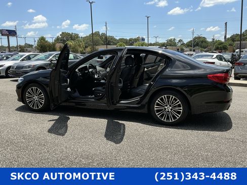 Used 2019 BMW 530i w/ Convenience Package RWD image 32