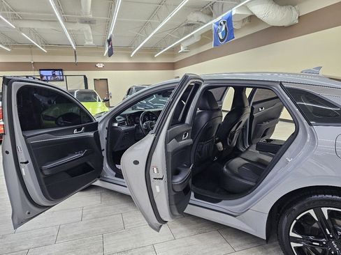 Used 2022 Kia K5 GT-Line image 15